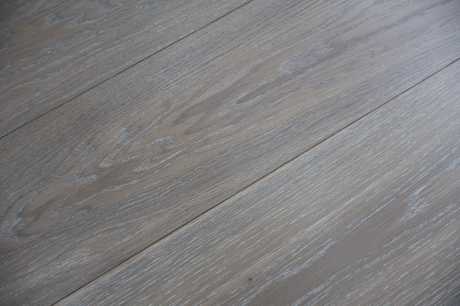 15mm Engineered Wood Straight Plank Tongue & Groove Classic Oiled Smoked / Double Smoked Prestige Collection Wide Planks Pale/White - Image 5