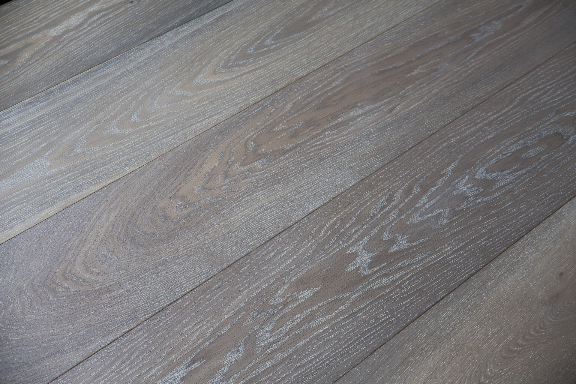 15mm Engineered Wood Straight Plank Tongue & Groove Classic Oiled Smoked / Double Smoked Prestige Collection Wide Planks Pale/White - Image 6