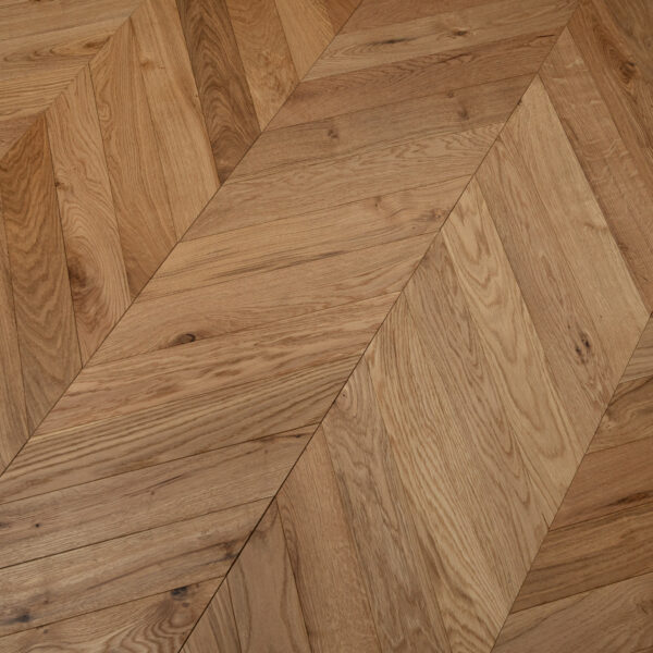 TFE Engineered Chevron Oak 45 Degree 14/3x90x510 Natural Brushed Matt Lac - Image 3