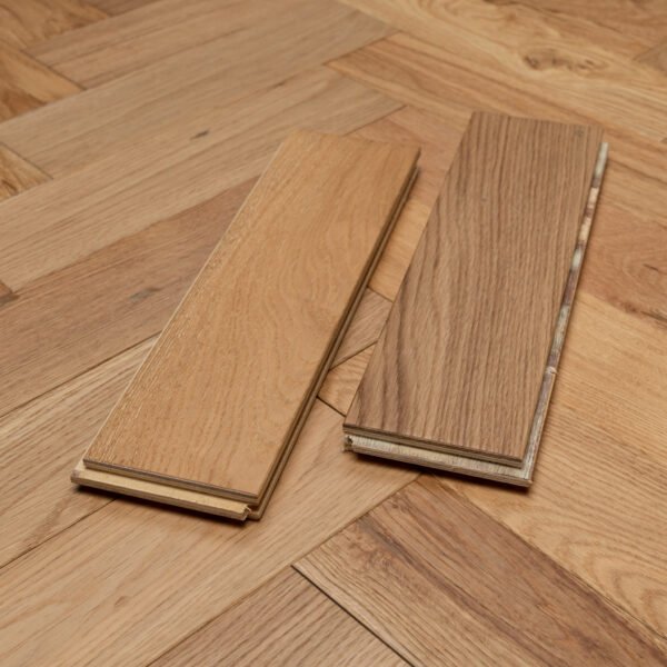 TFE Modern Line Herringbone 18/3x80x300 Natural Brushed Lac Tongue & Groove