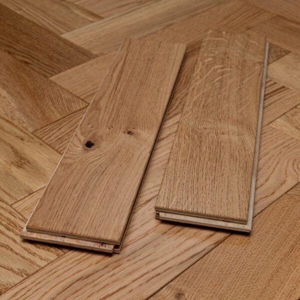 TFE Modern Line Herringbone 18/4x90x400 Natural Lacquered Tongue & Groove