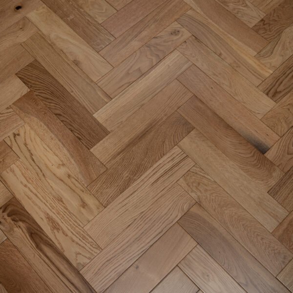 TFE Modern Line Herringbone 18/4x90x400 Natural Lacquered Tongue & Groove - Image 3