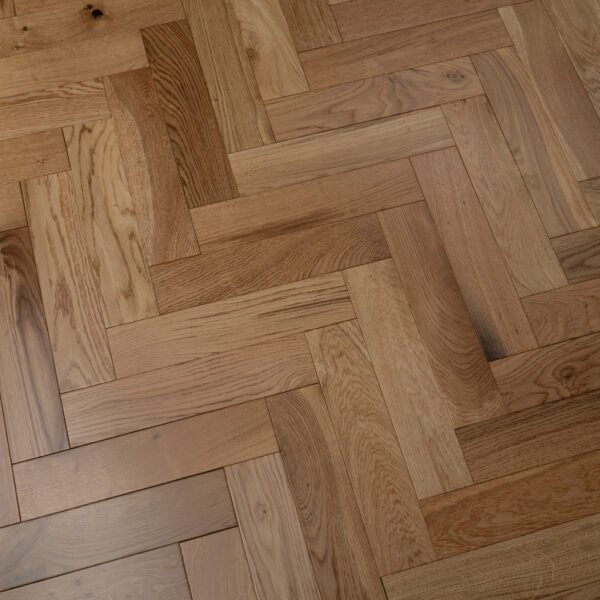 TFE Modern Line Herringbone 18/4x90x400 Natural Lacquered Tongue & Groove - Image 4
