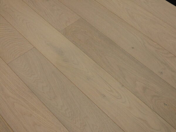 TFE Project Line Engineered Plank 14/2x190x1903 Brushed White UV Oiled - Image 2