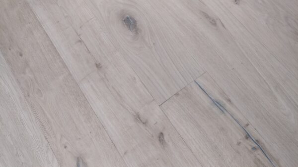 TFE Unfinished Flooring 15/4x220x2200 Antique Distressed Multiply - Image 2