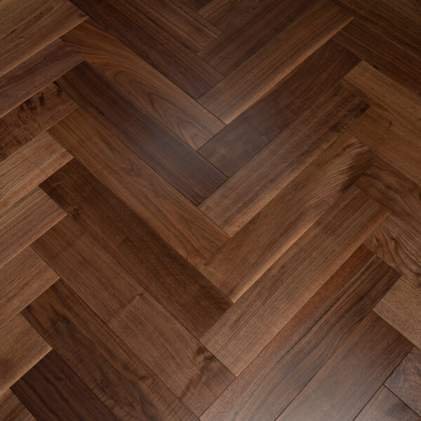 TFE Engineered Walnut Herringbone 14/3x125x600 American Black UV Lacquered Select ABC - Image 2