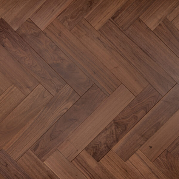 TFE Engineered Walnut Herringbone 14/3x125x600 American Black UV Oiled Select ABC - Image 2