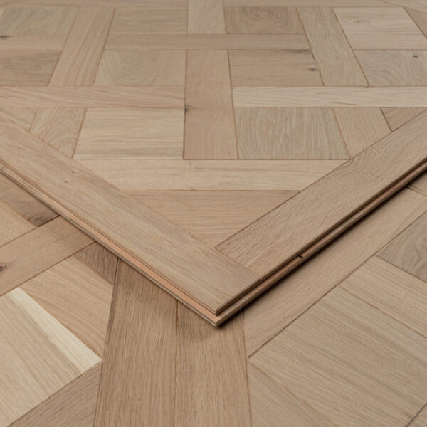 TFE Premium Collection Wood Versailles Panels 20/4x800x800 Classic Grade Brushed Unfinished Tongue & Groove